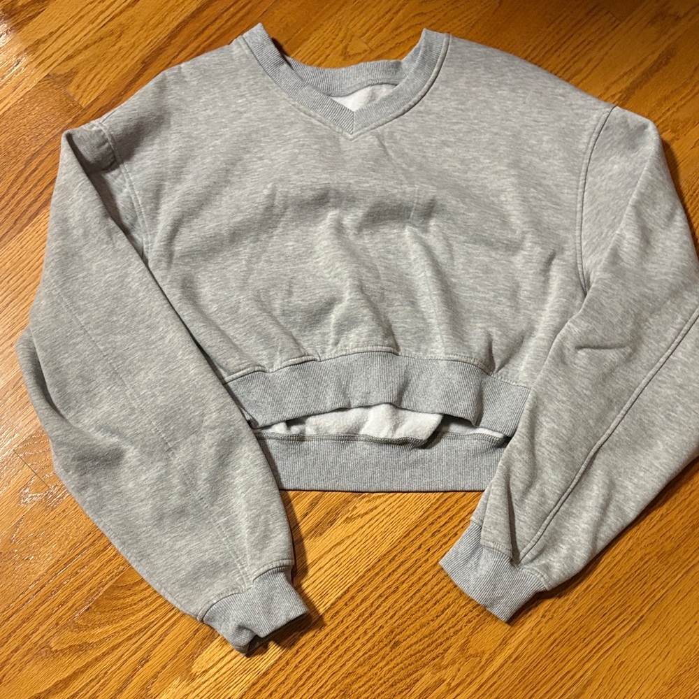 Gray Cropped Sweatshirt